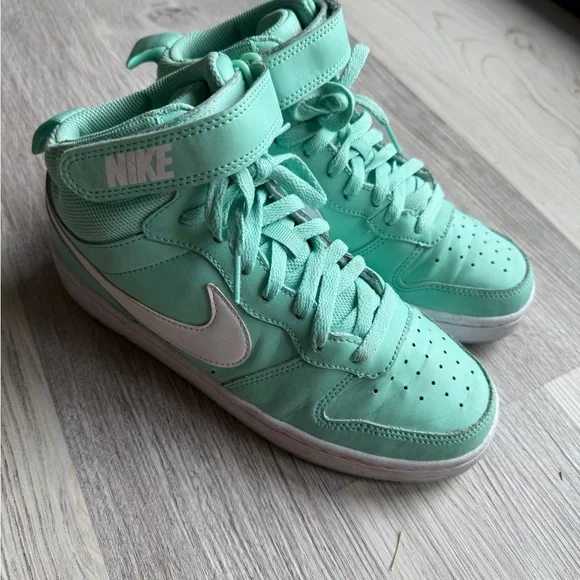 Nike Fresh mint Green High-Top Sneakers - Picture 4 of 5